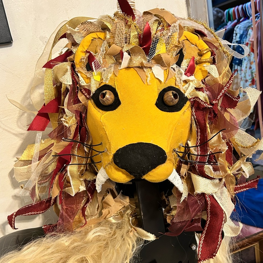 Harry Potter Luna Lovegood Lion Hat / Headdress